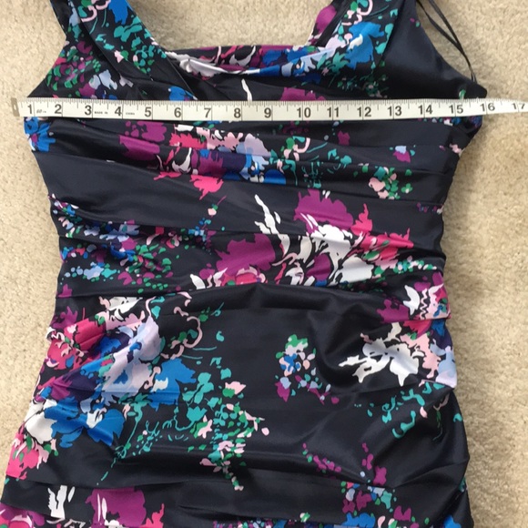 Express Bodycon Satin Floral Dress, Size 4 - Picture 5 of 6